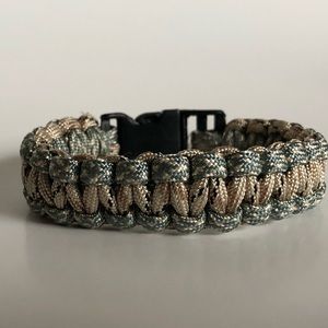 Veteran paracord bracelets